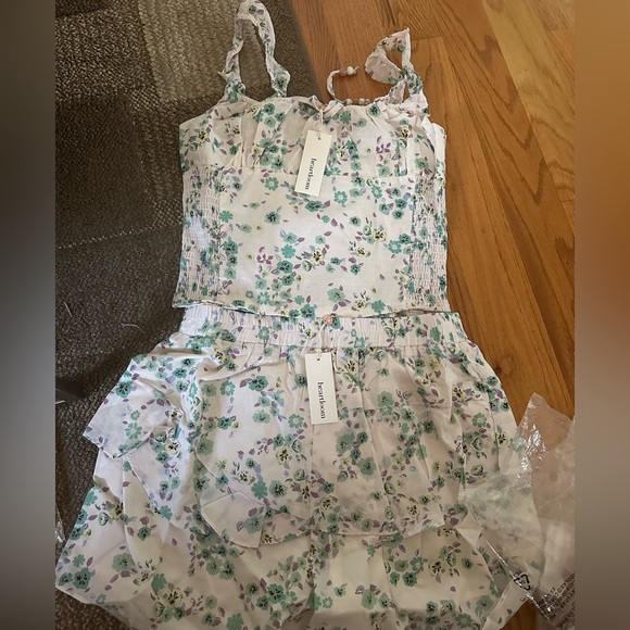 Brand New Revolve Set (top and skort) - Picture 7 of 7